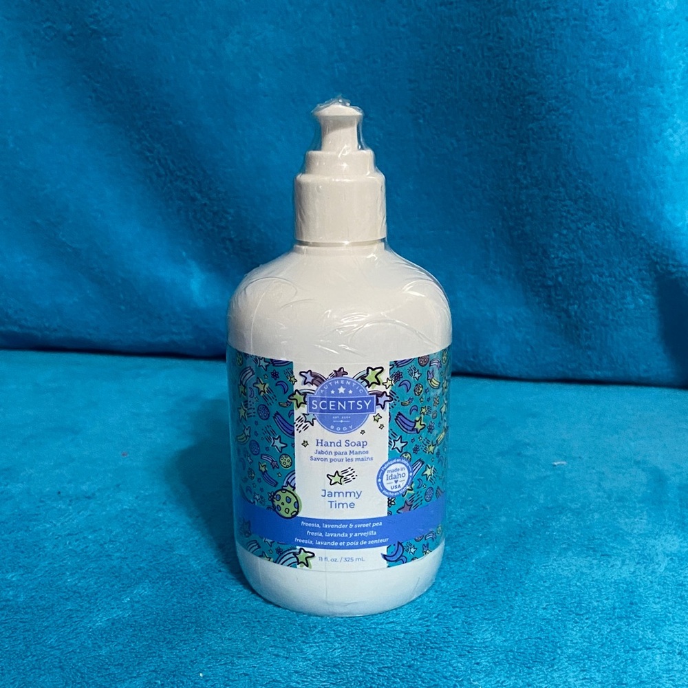 Scentsy Jammy Time Hand Soap - Blue and White Design